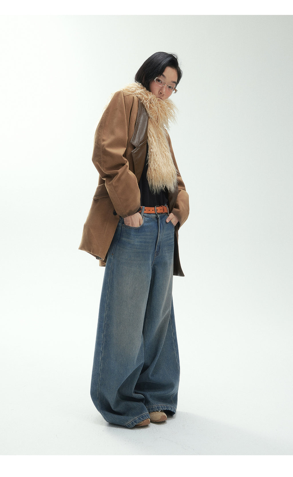 Distressed Wide-leg Jeans