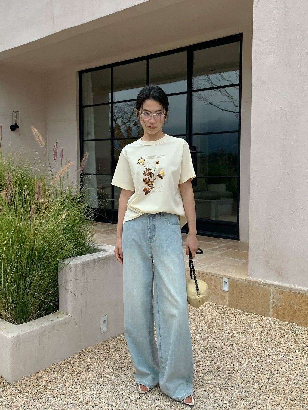 Solid Color Straight-Leg Jeans