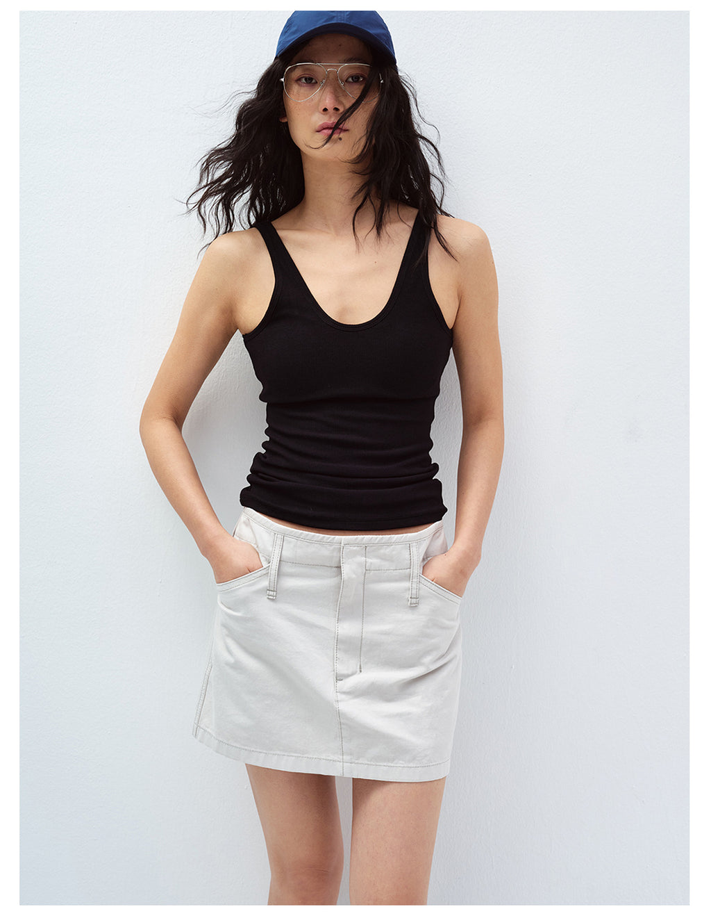 Backless Ribbed Tank Top with Built-in Chest Pads