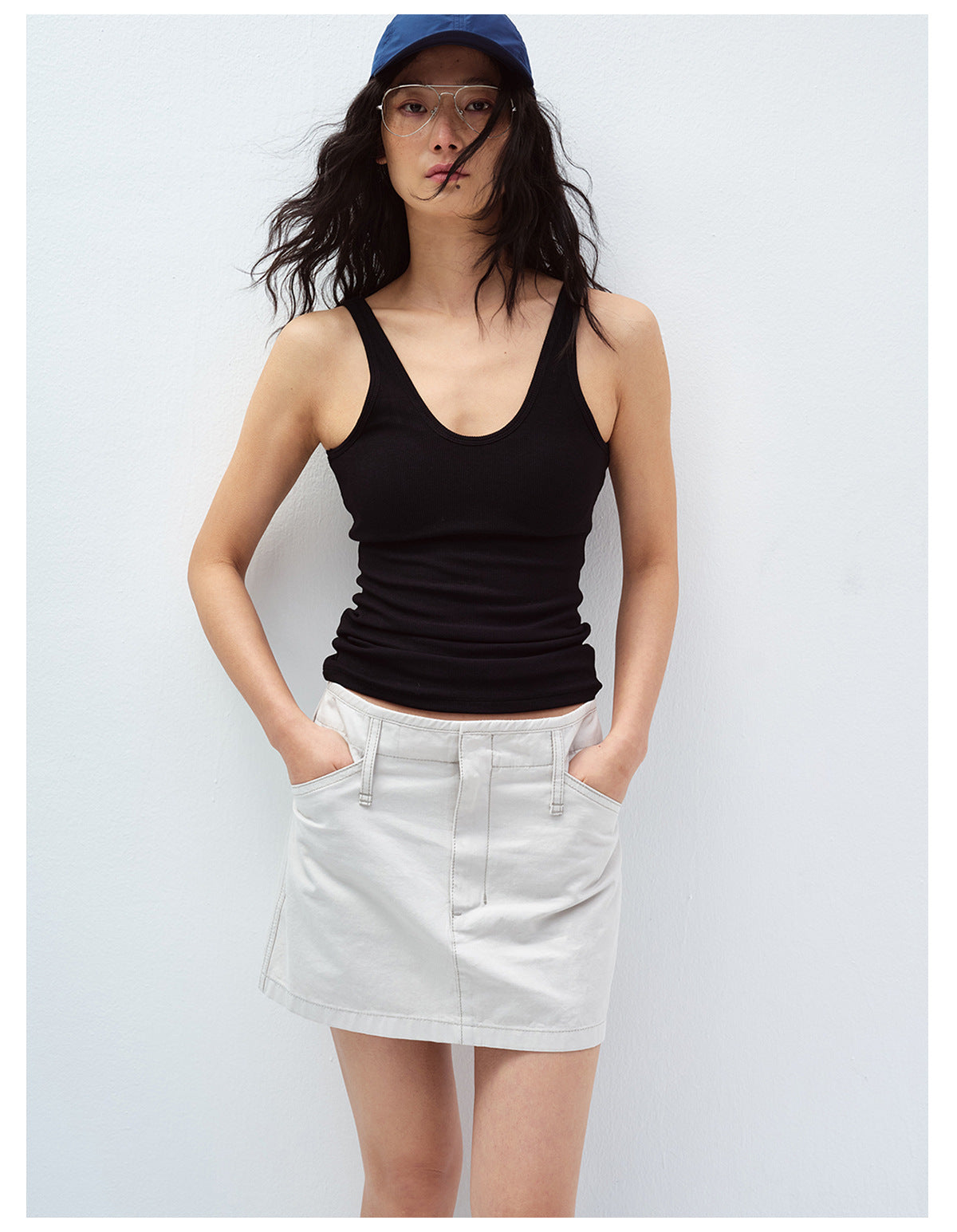 Backless Ribbed Tank Top with Built-in Chest Pads