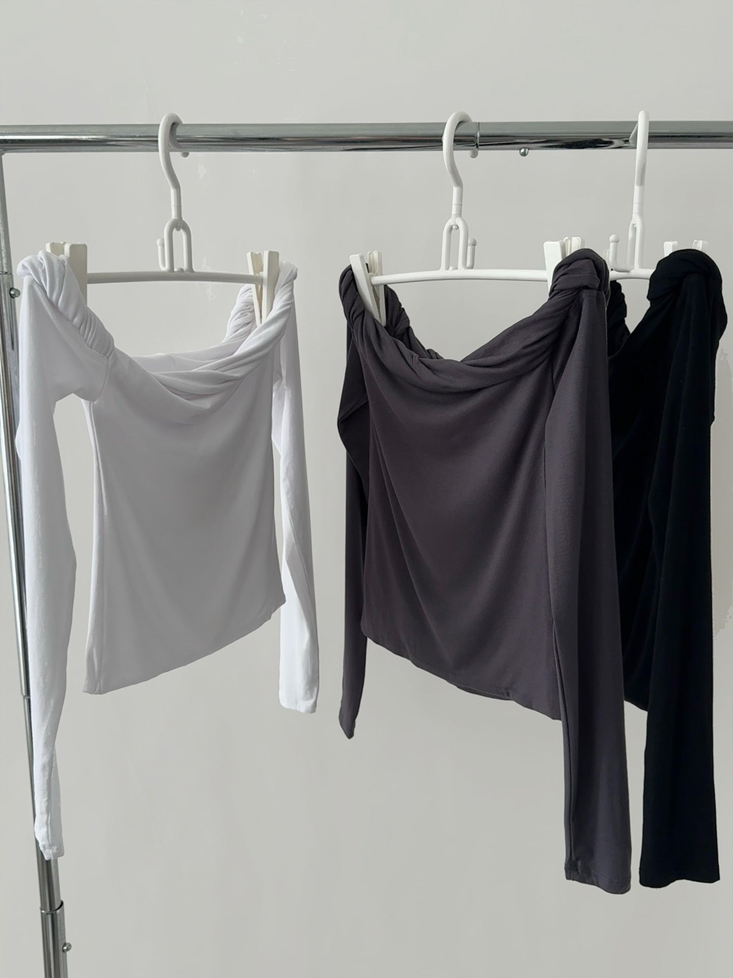 Twisted Off-shoulder Long Sleeves Shirt