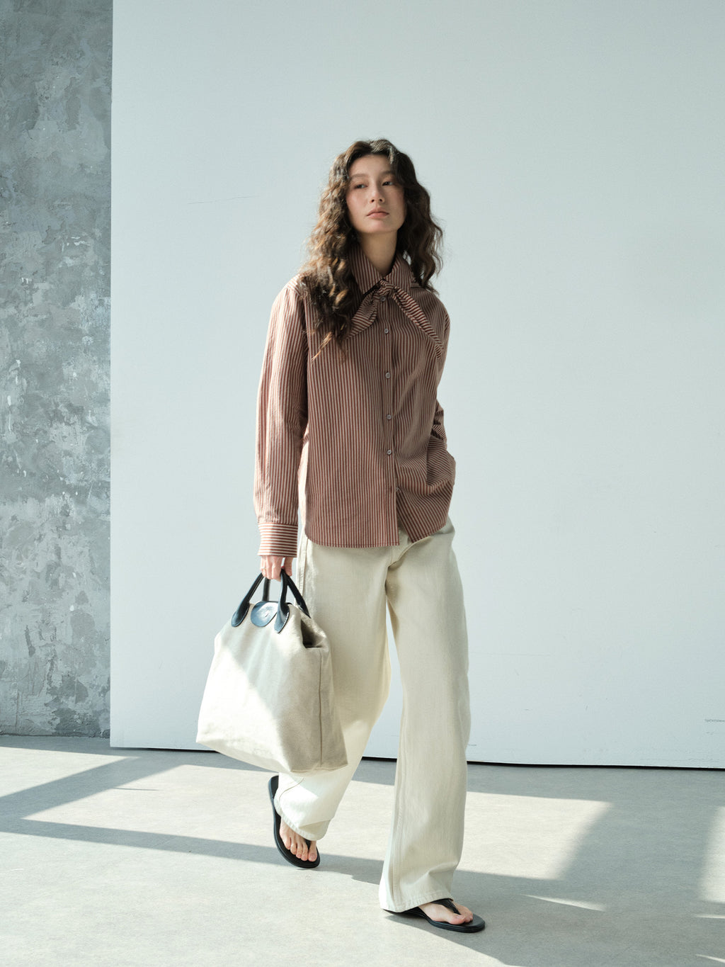 Straight-Leg Versatile Jeans