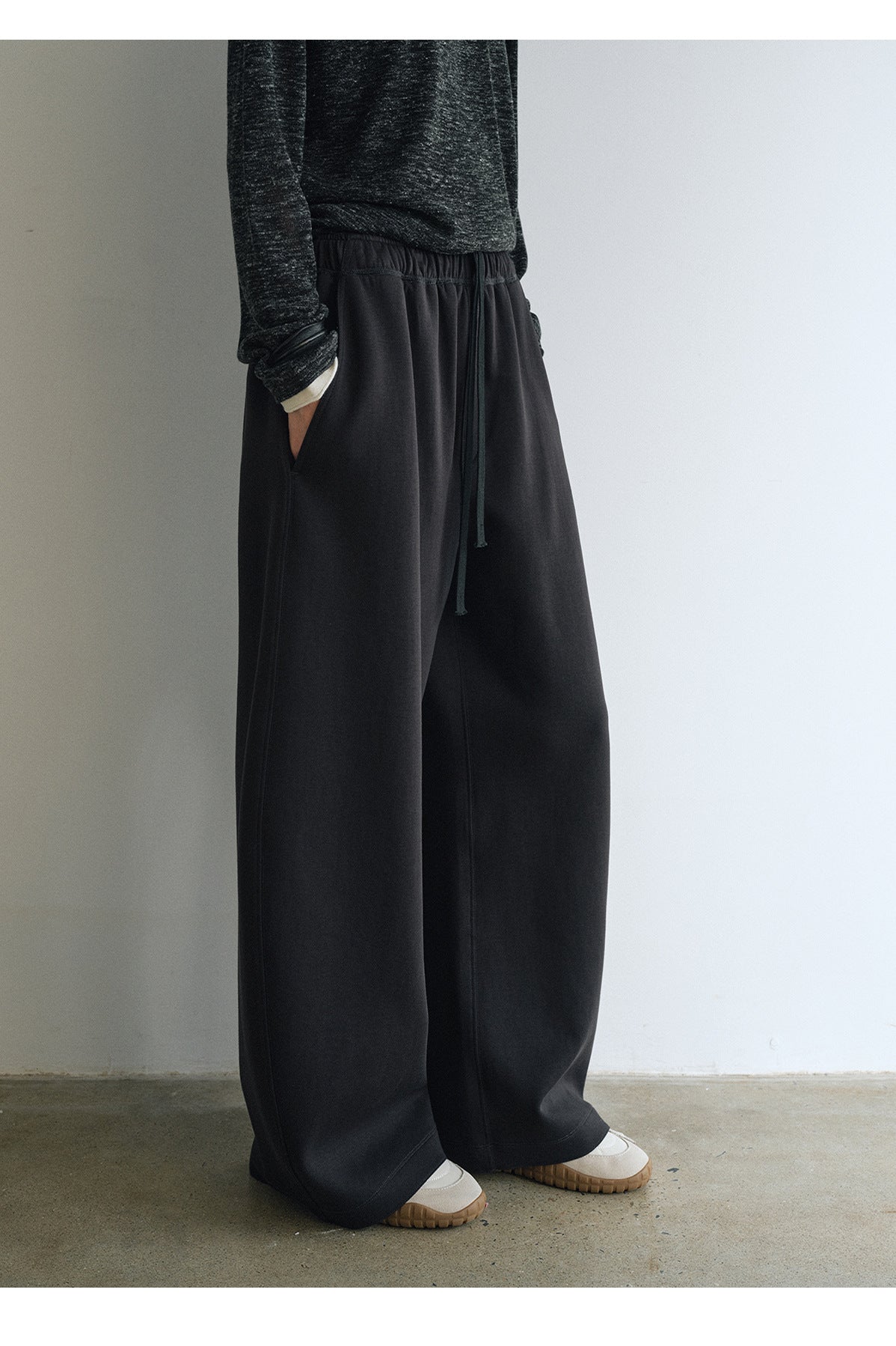 Soft Barrel Baggy Sweatpants