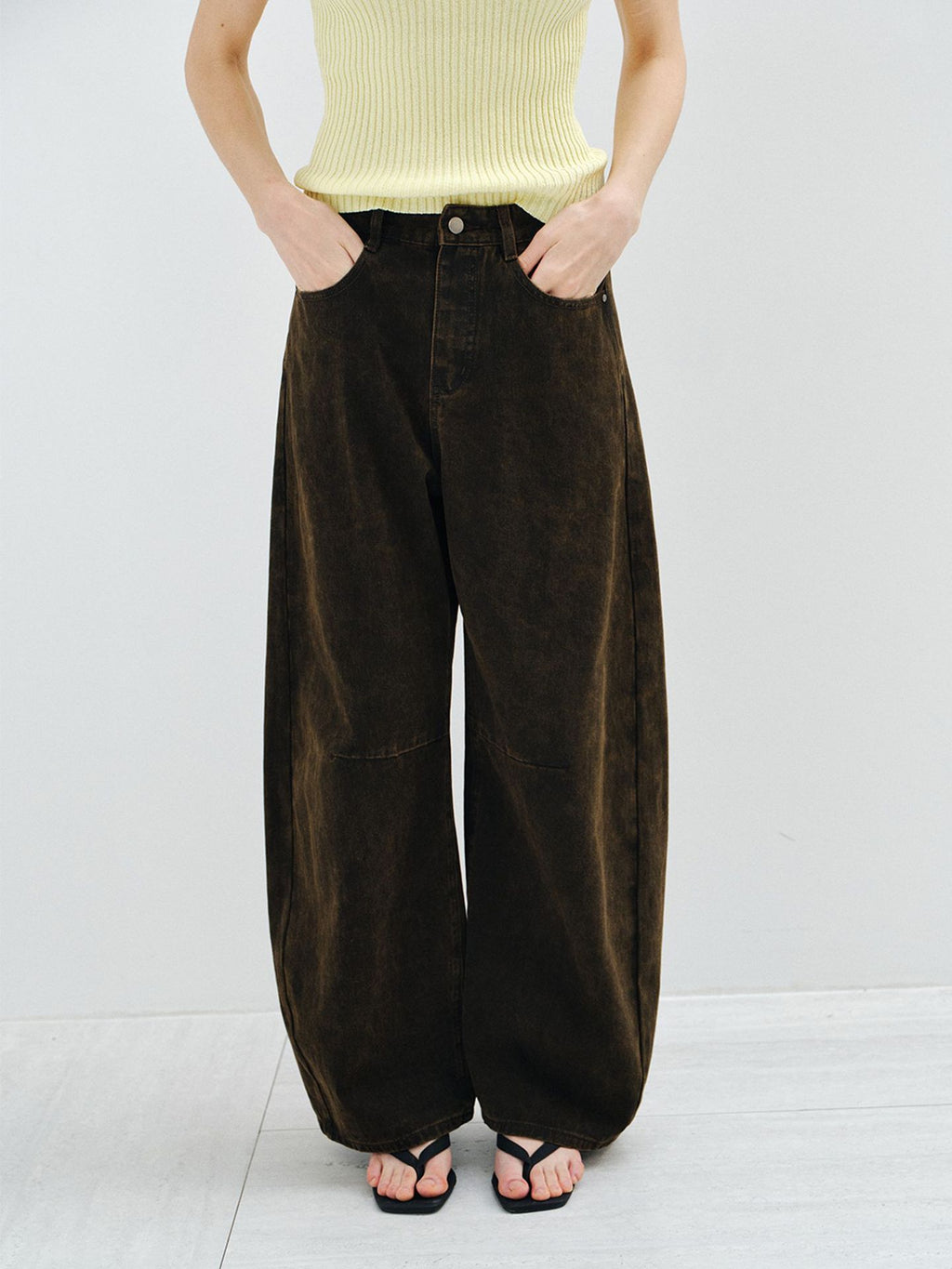 Washed Curved Casual Jeans