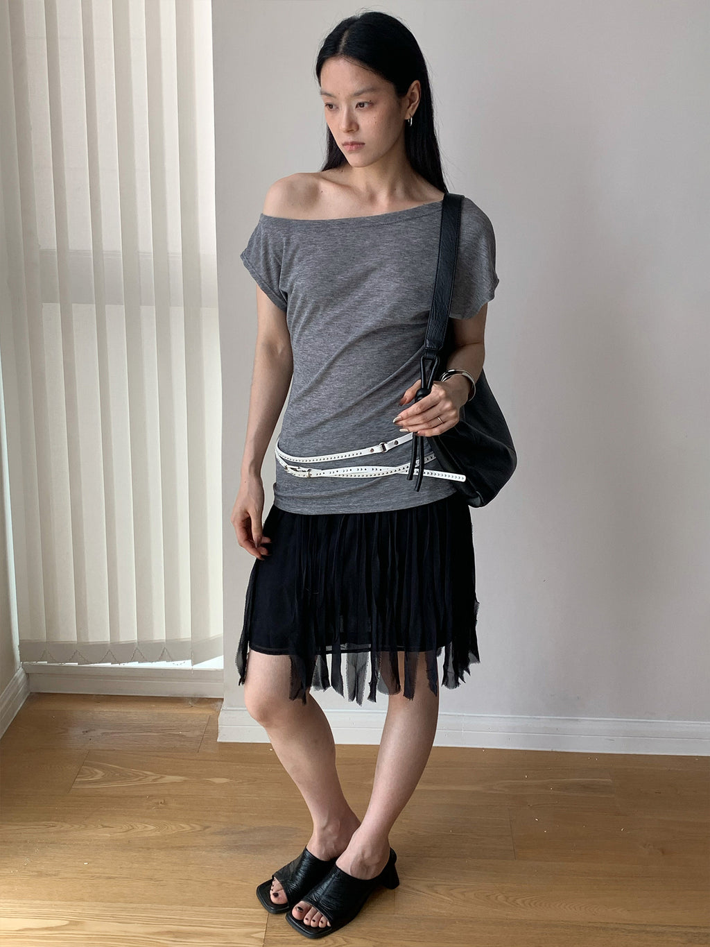 Thin Asymmetrical Shoulder Slim T-Shirt