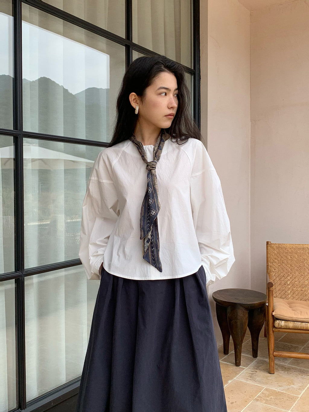Crew Neck Long-Sleeve Elegant Tie Shirt