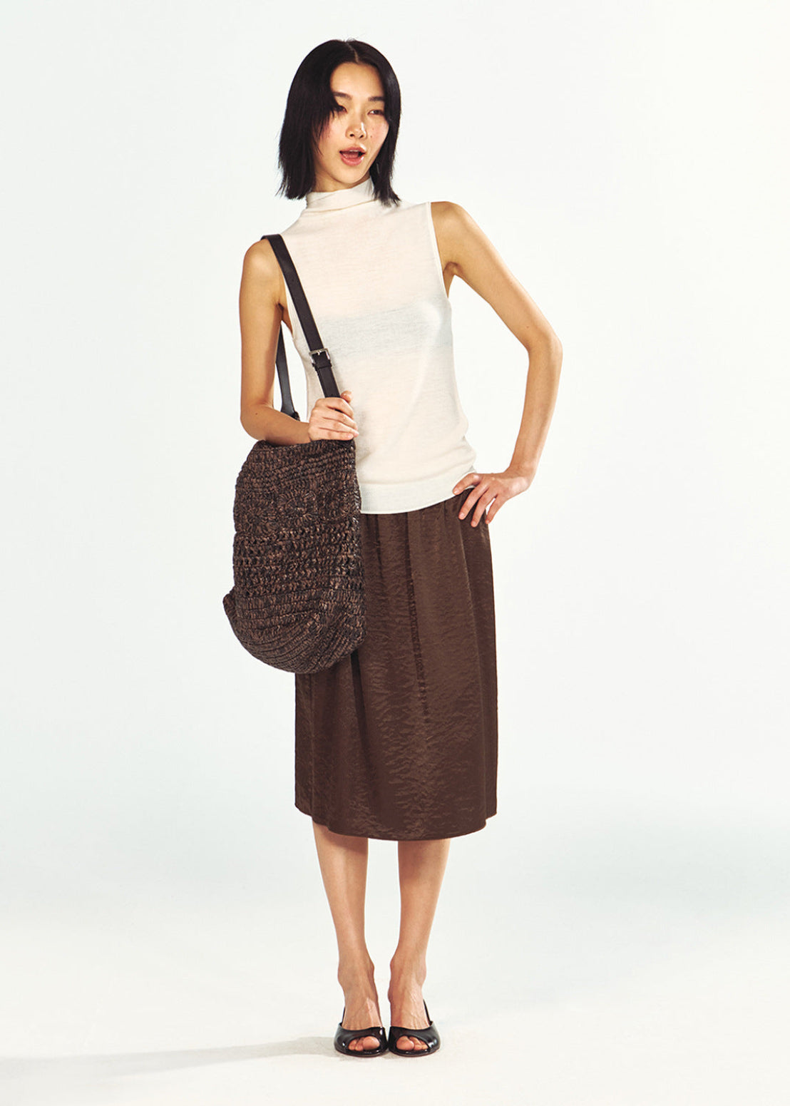 Ultra-fine Wool Woven Mock Collar Knit Sleeveless Top