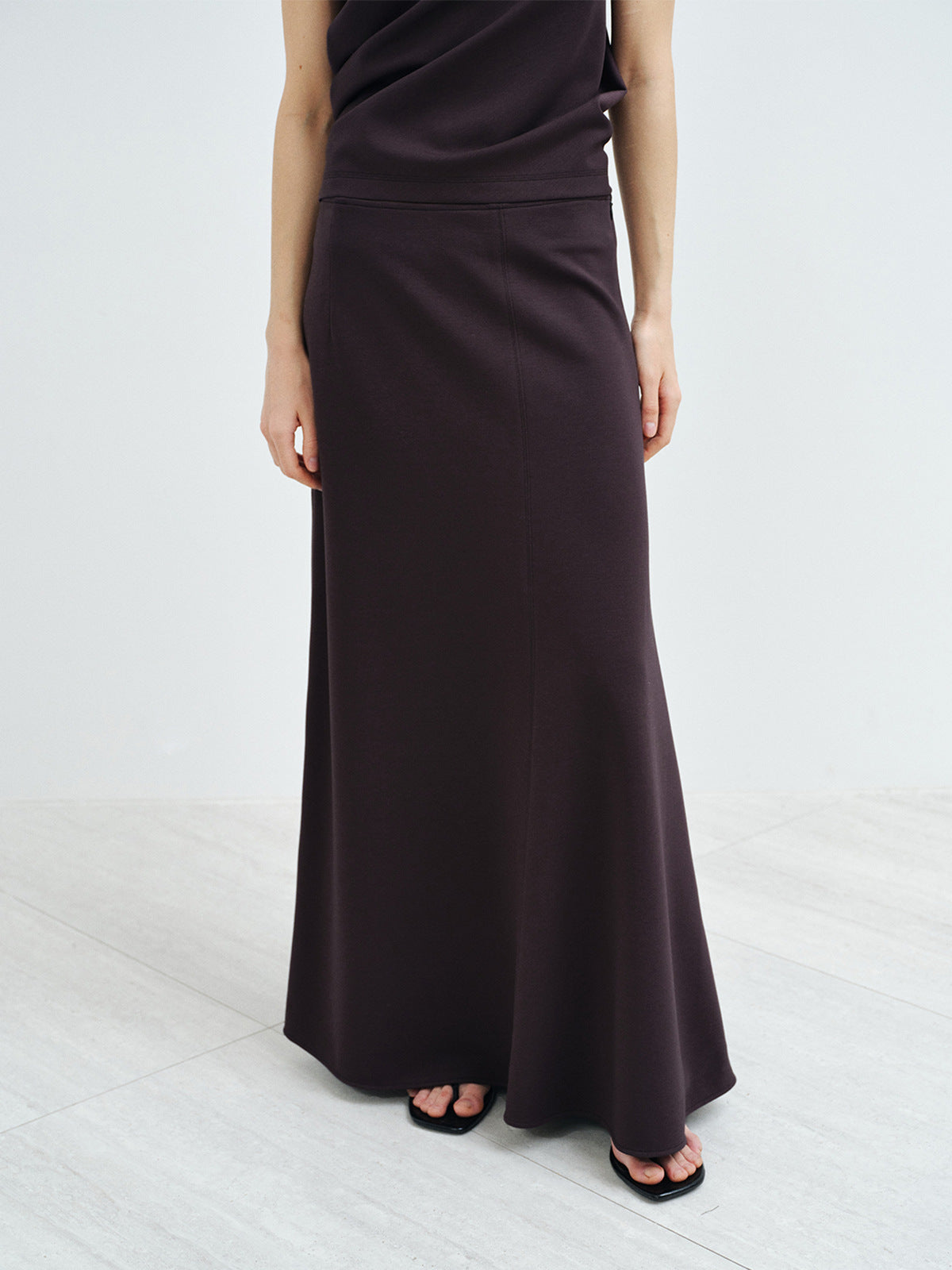 Smooth-Textured Flared Maxi Skirt
