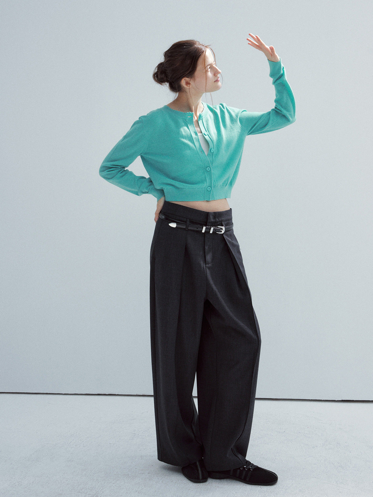 High-waisted Pleated Straight Leg Trousers