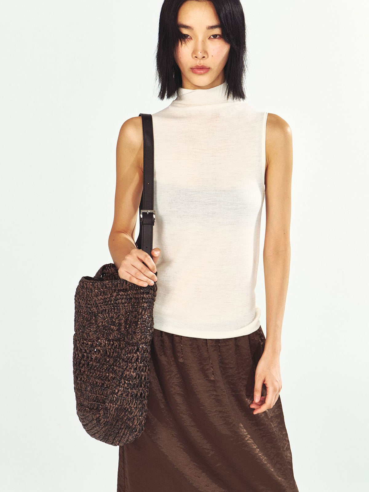 Ultra-fine Wool Woven Mock Collar Knit Sleeveless Top