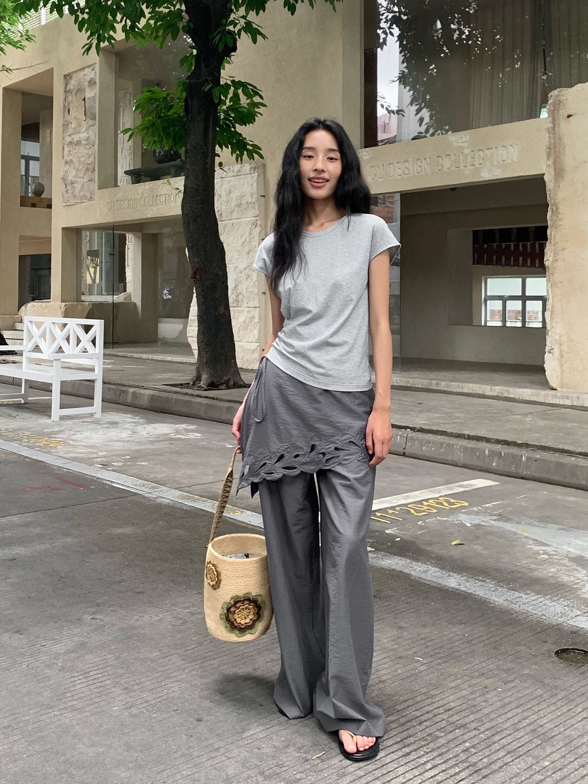 Minimalist Side Pleats Basic T-Shirt