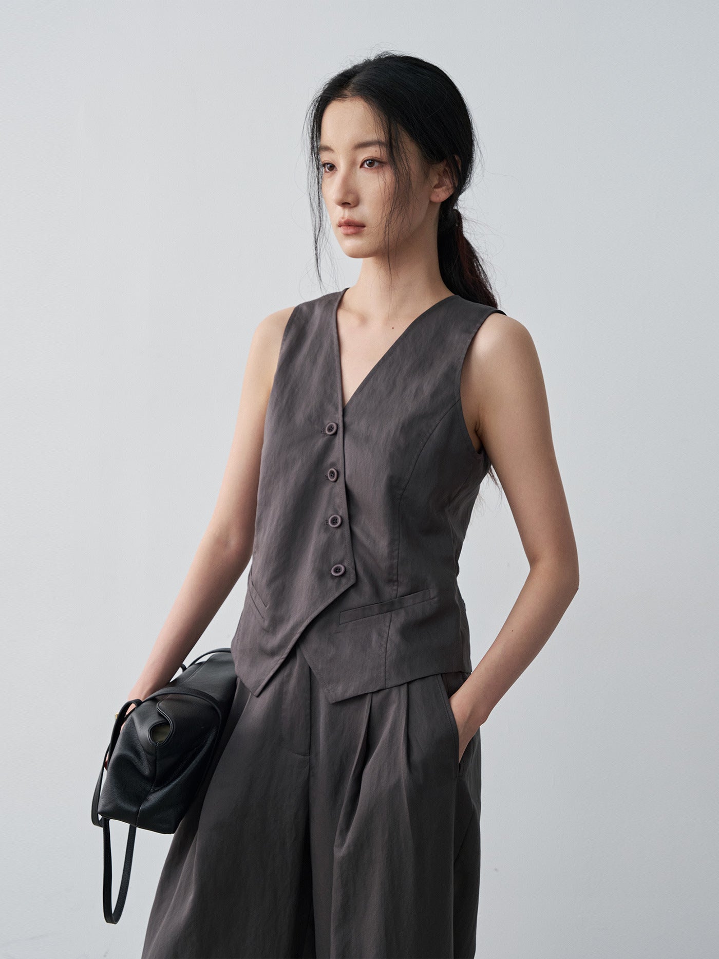 Minimalist Tencel V-neck Diagonal Vest Waist-cinching Sleeveless Top