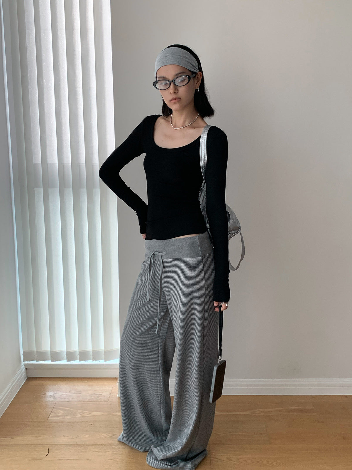 Scoop Neck Adjustable Open Back Long Sleeve Top
