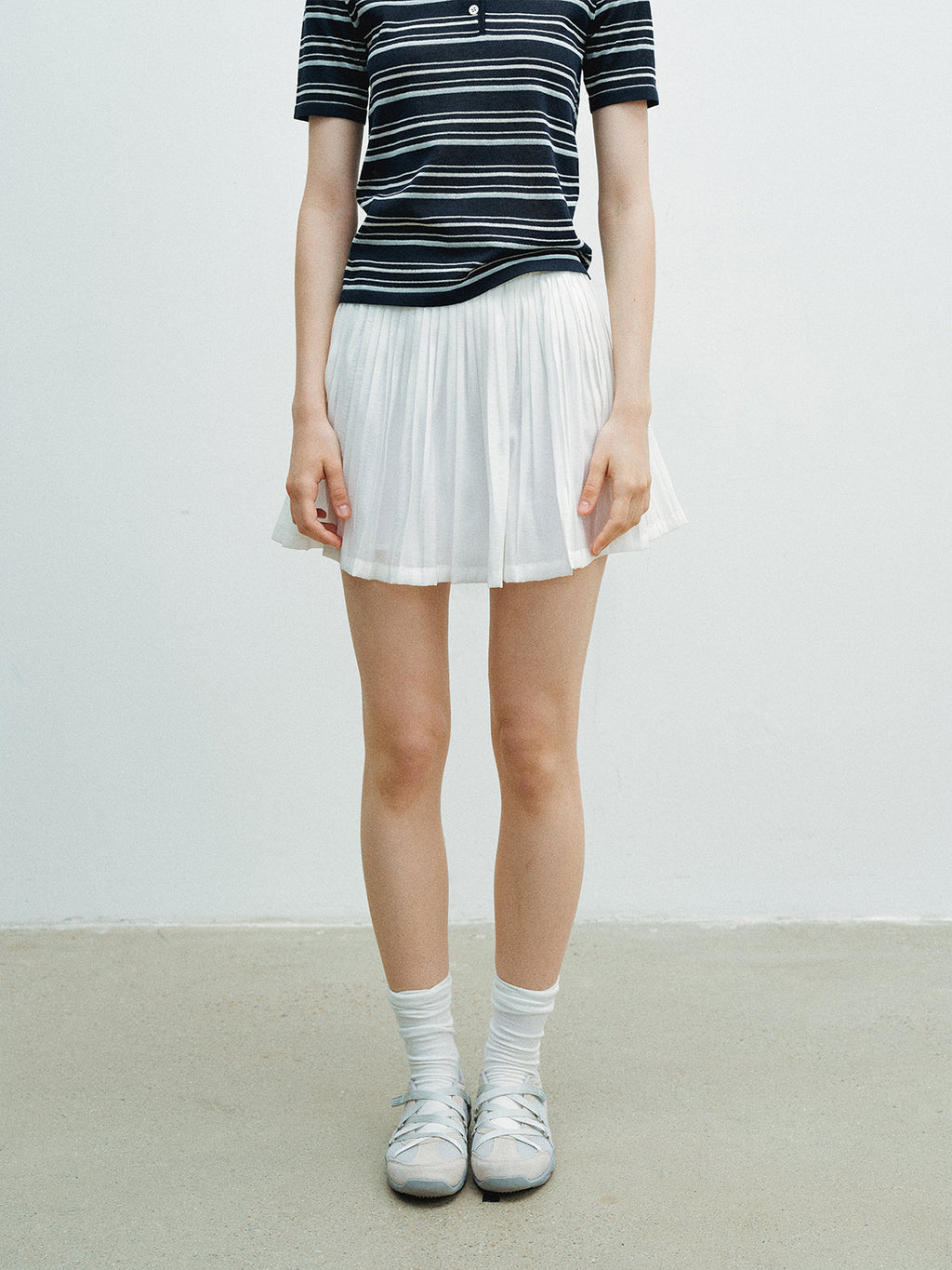 Elastic High Waist Pleated Mini Skirt