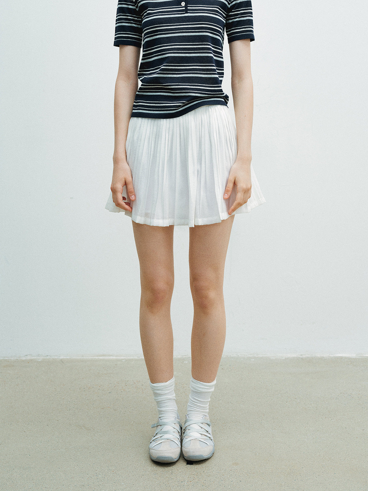 Elastic High Waist Pleated Mini Skirt