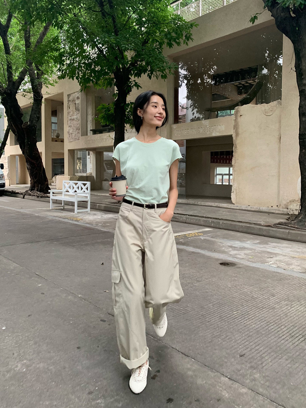 Minimalist Side Pleats Basic T-Shirt