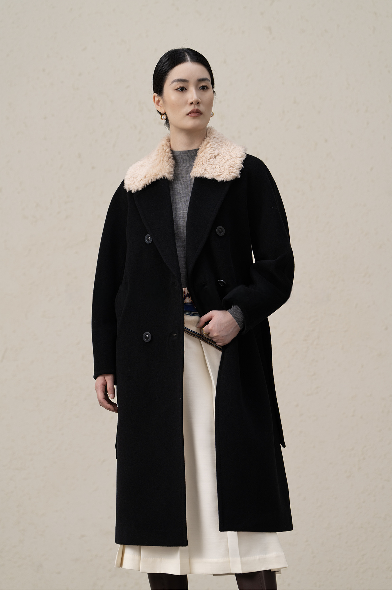 Double-Breasted Merino Wool & Cashmere Coat with Shearling Collar