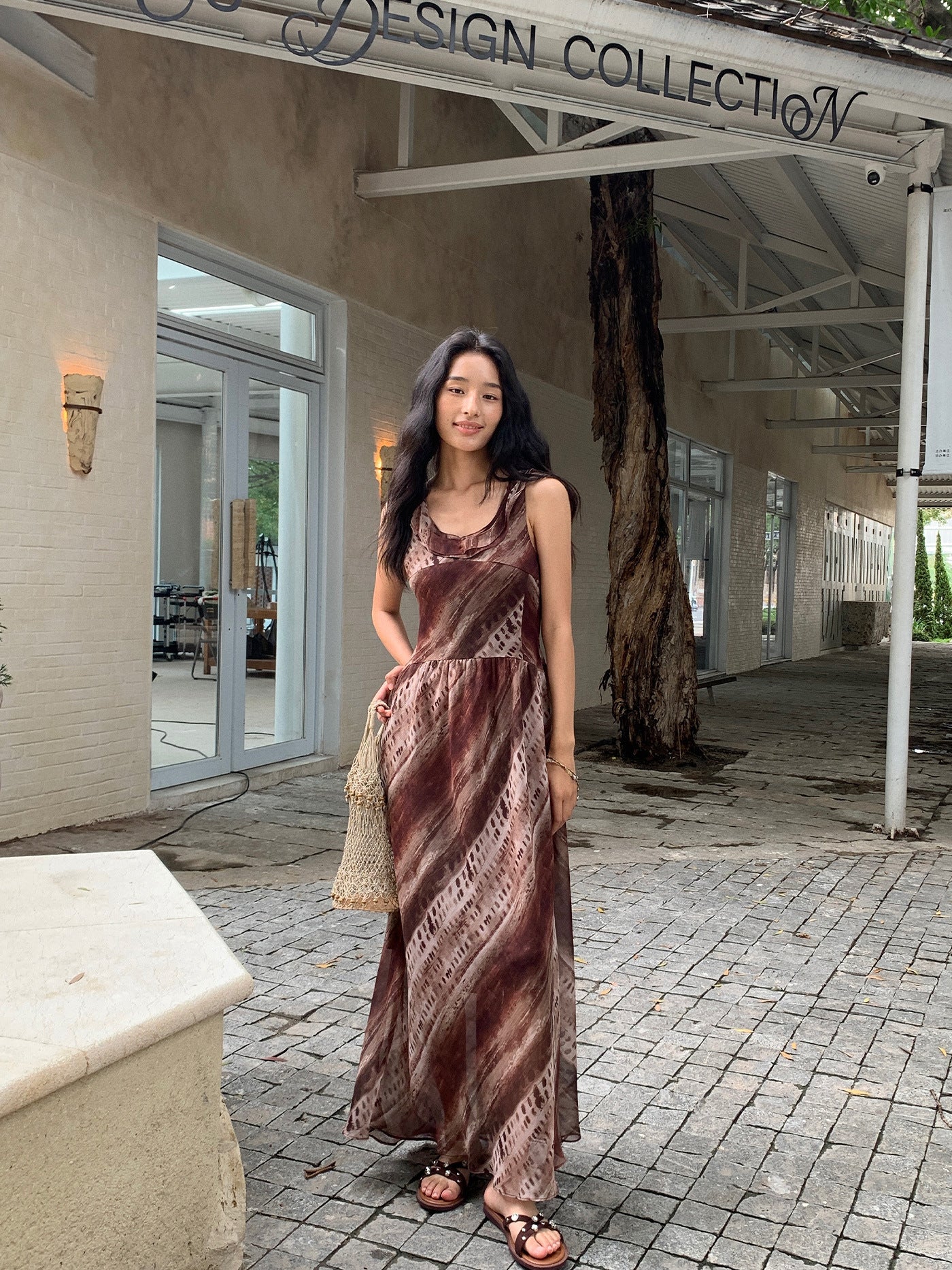 Leaf U-Neck Spaghetti Strap Backless Tie-Up Long Dress