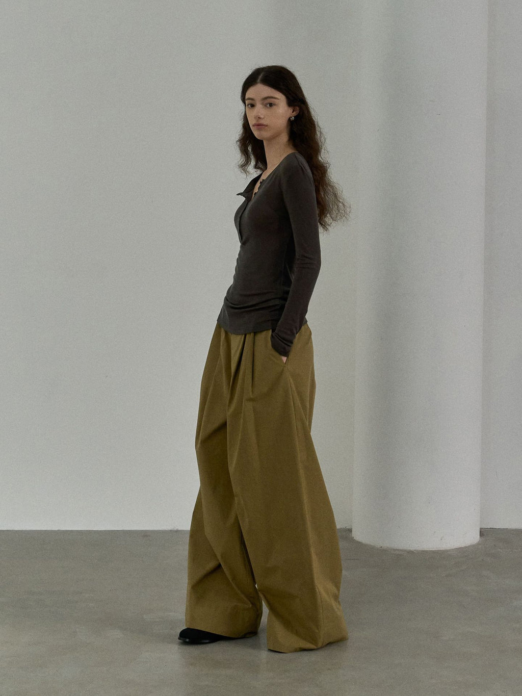 Cotton Brushed Triple Pleated Wide-leg Baggy Pants