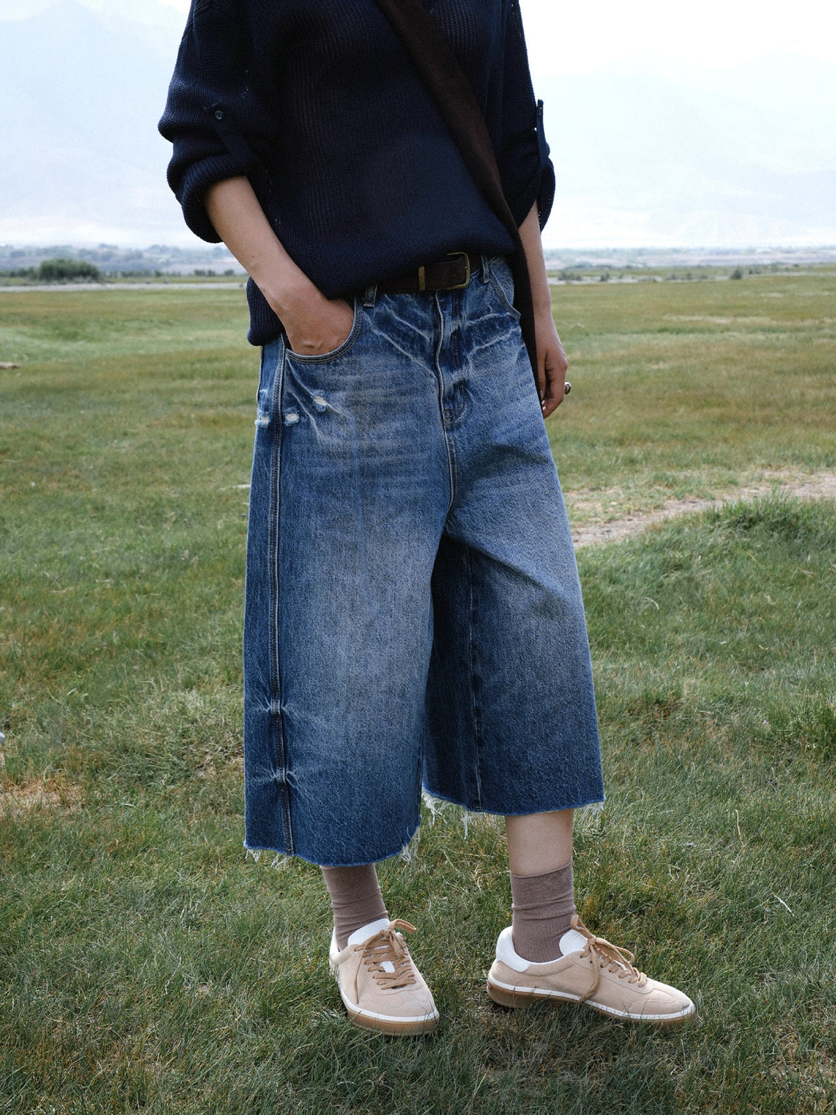 Distressed Wide Leg Baggy Long Jorts