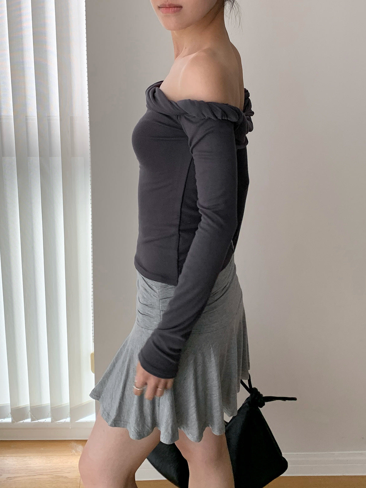 Twisted Off-shoulder Long Sleeves Shirt
