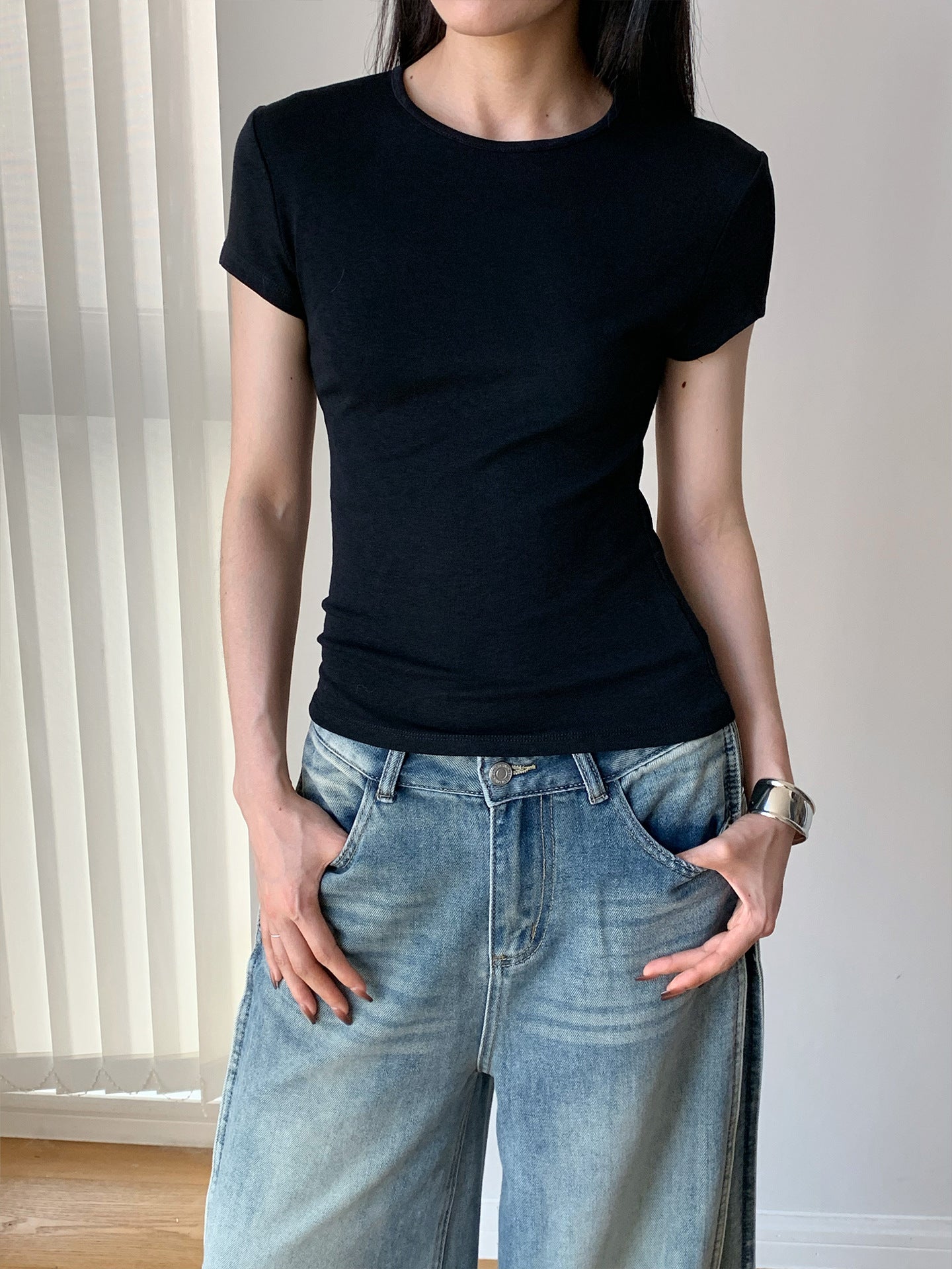 Cloud-Feel Round Neck Slim T-Shirt