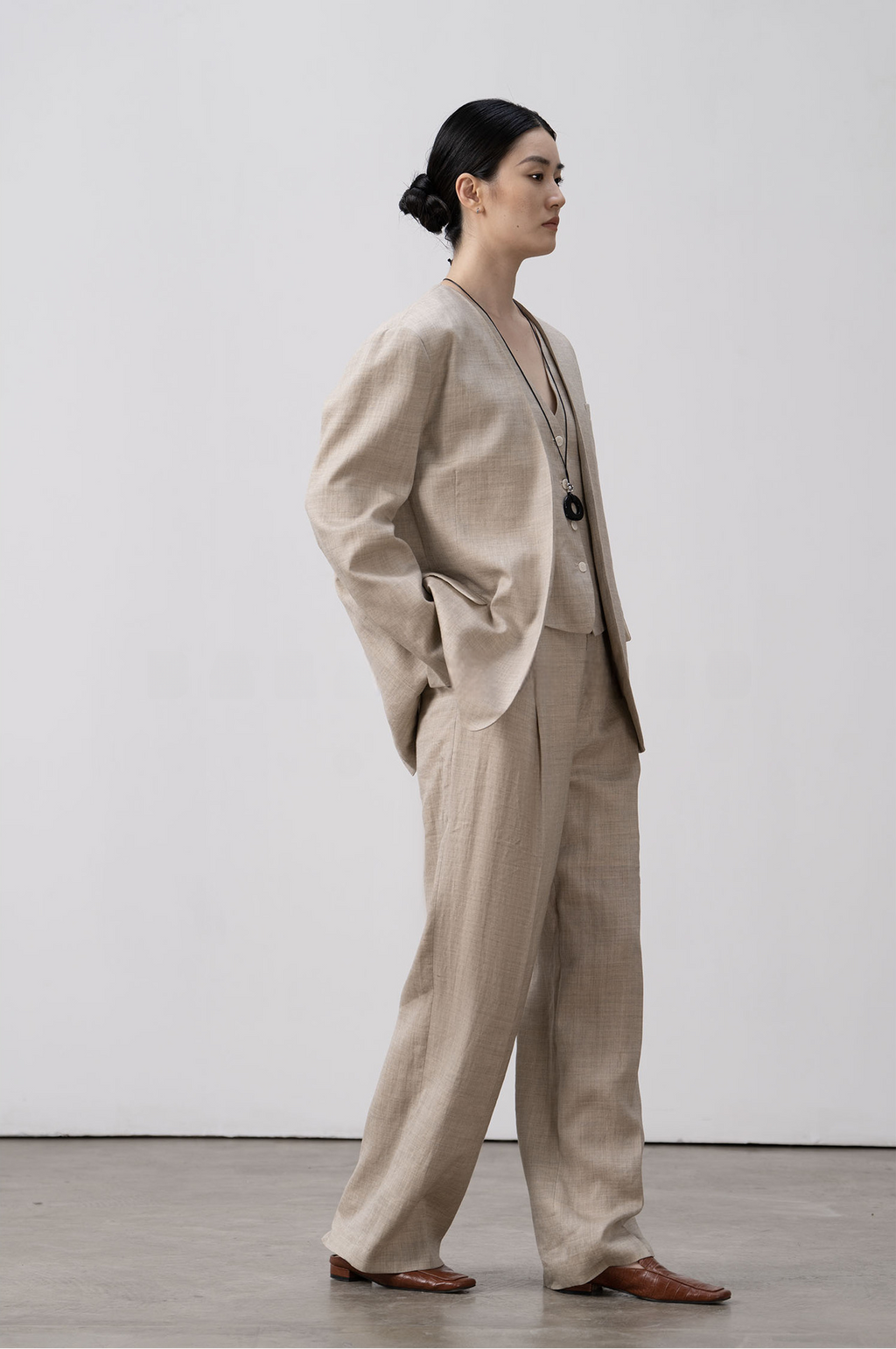 Premium Ramie Loose Oversized Suit Blazer and V-Neck Top