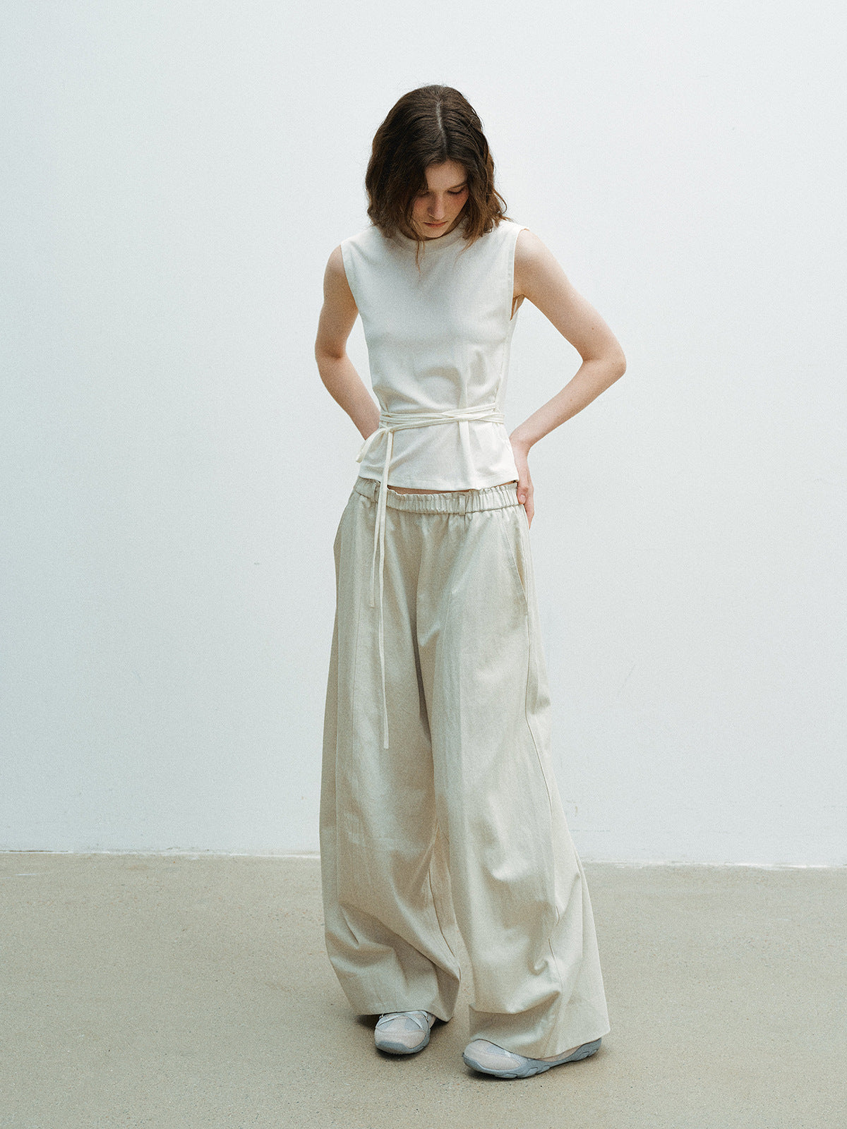 High-Waist Tie Relaxed Lantern Pants