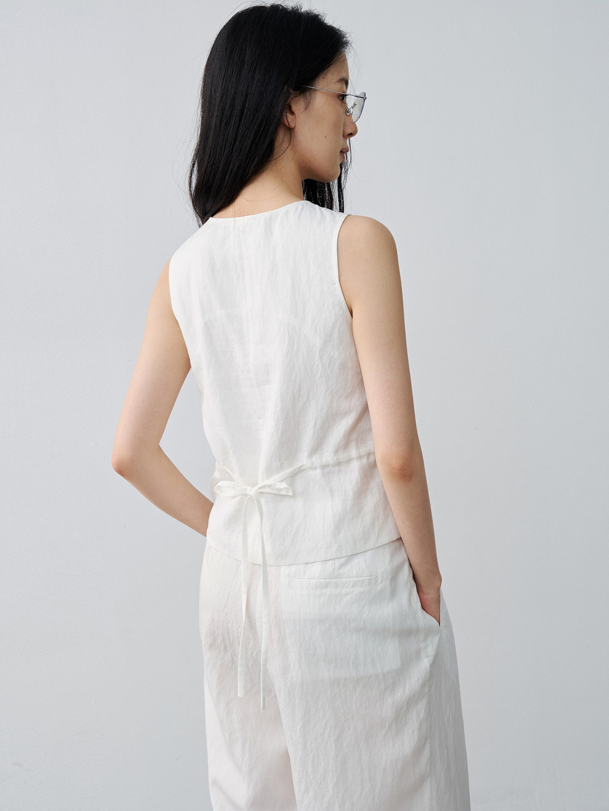 Minimalist Tencel V-neck Diagonal Vest Waist-cinching Sleeveless Top