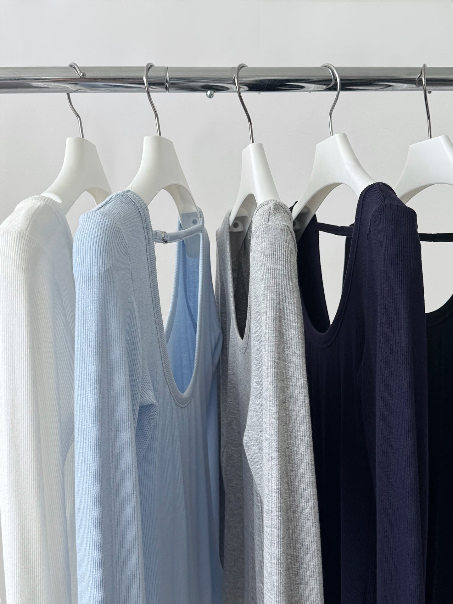 Scoop Neck Adjustable Open Back Long Sleeve Top