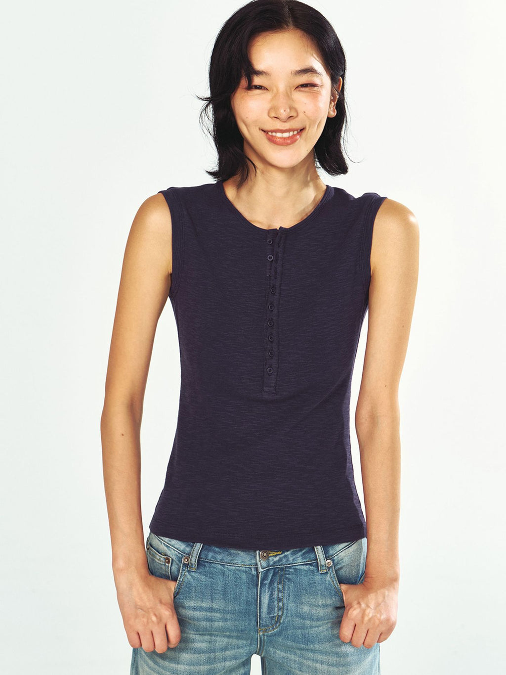 Sleeveless Slim Fit Tank Top