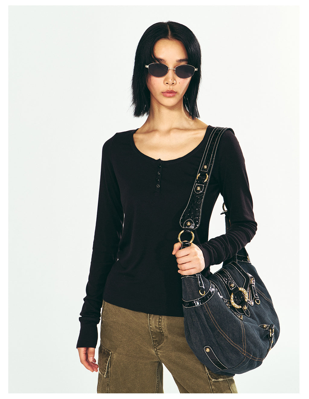 Skin-Friendly U-Neck Long Sleeve Shirt