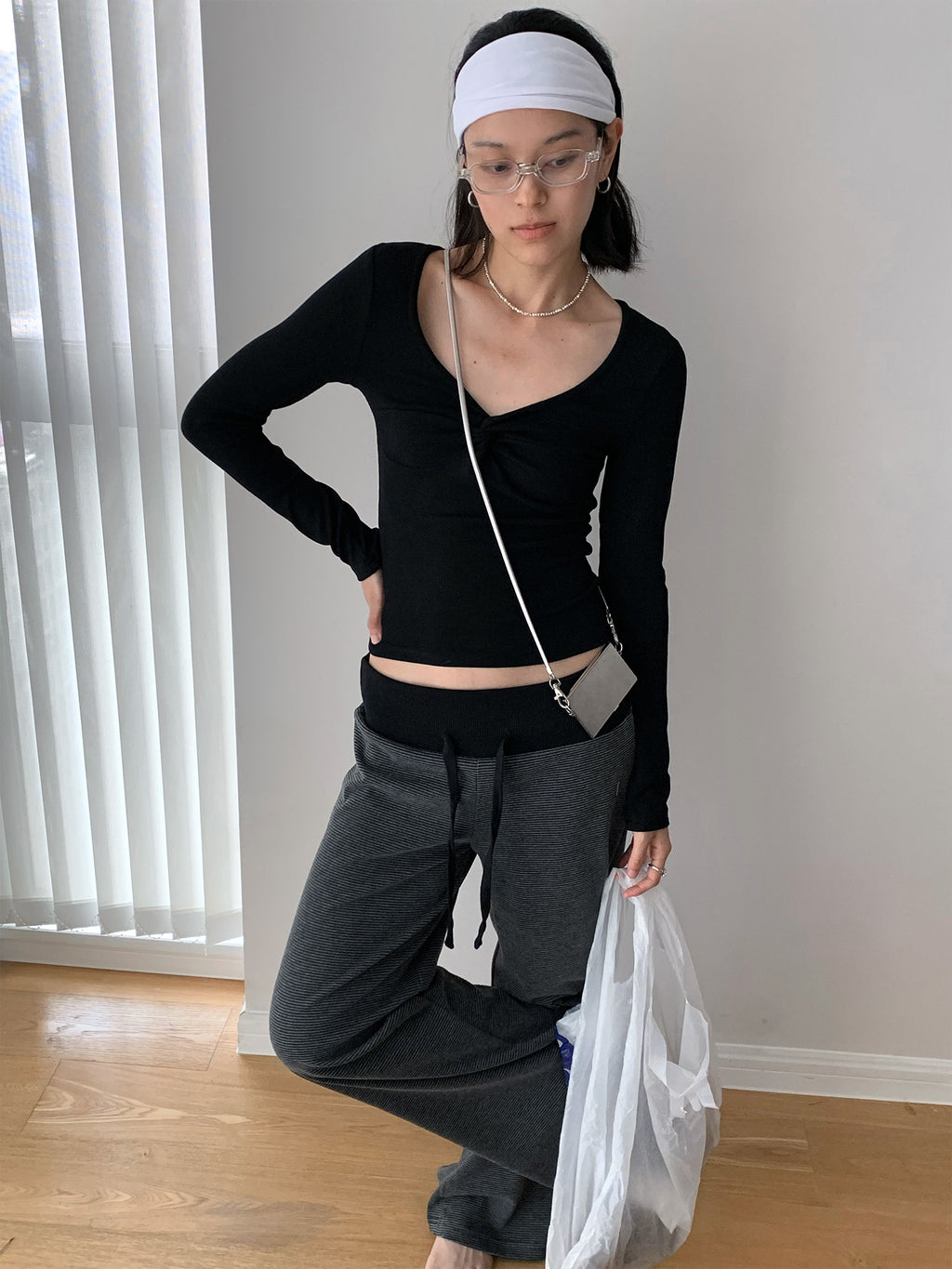 Twist Front Scoop Neck Long Sleeve Top