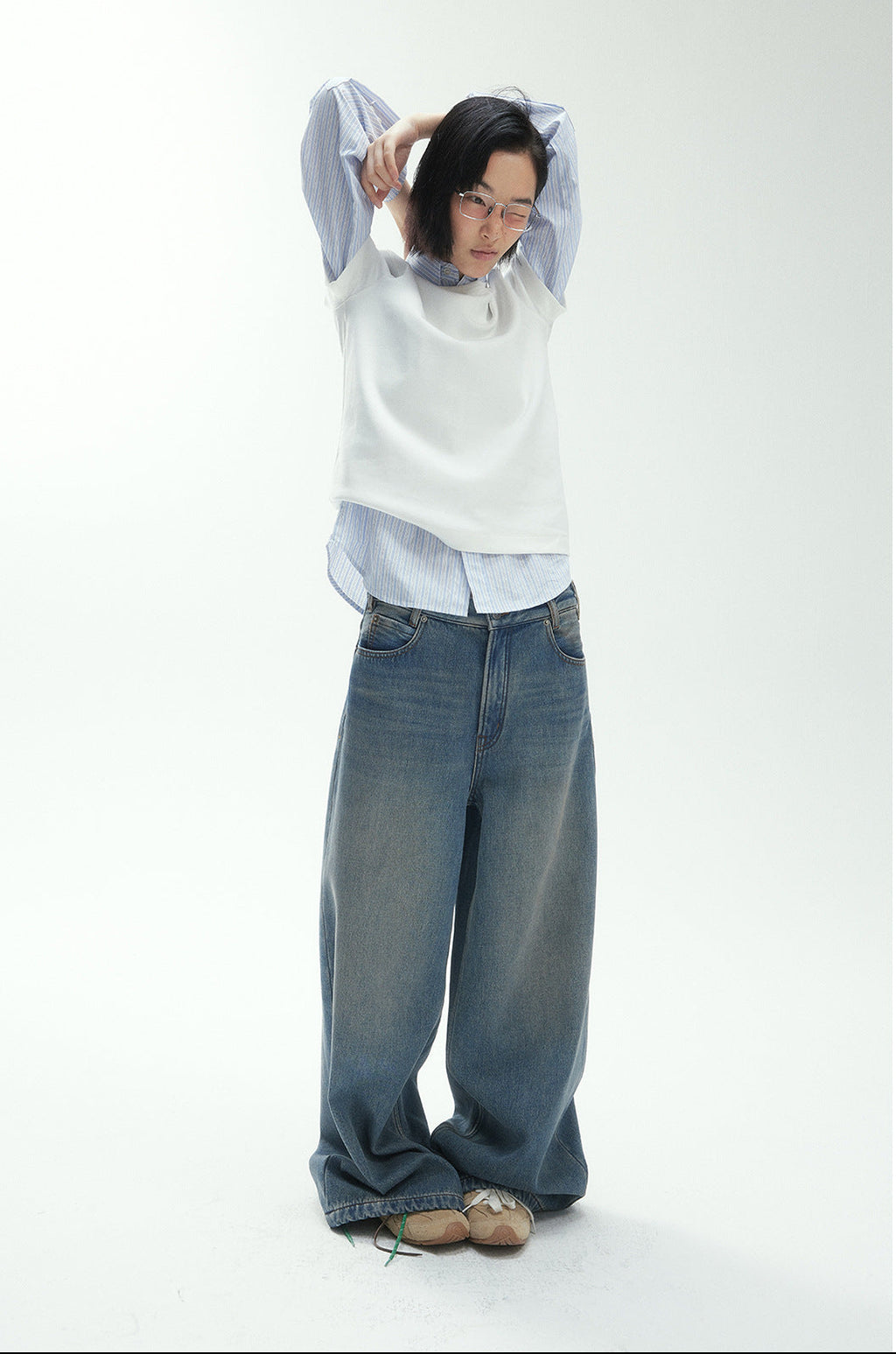 Distressed Wide-leg Jeans