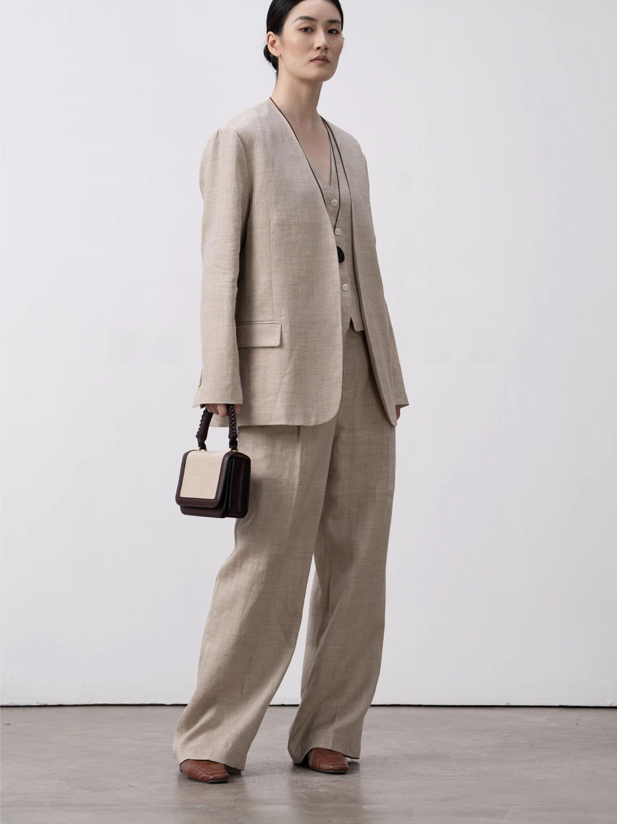 Premium Ramie Loose Oversized Suit Blazer and V-Neck Top