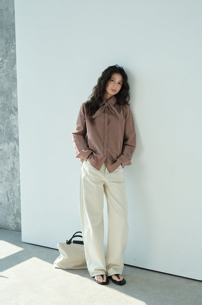Straight-Leg Versatile Jeans