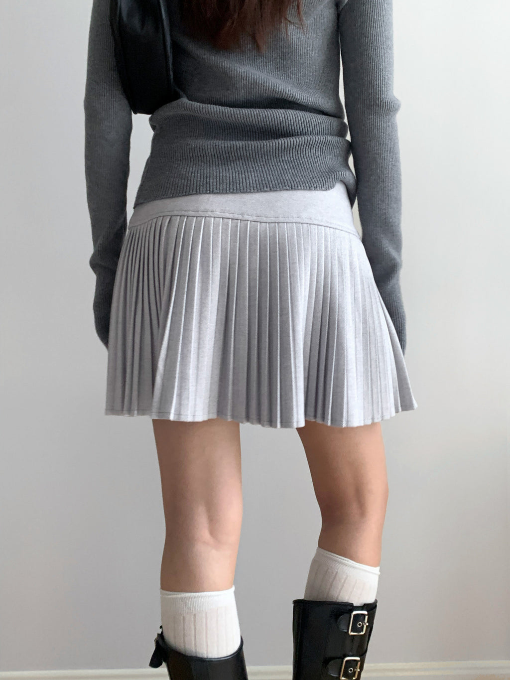 Woolen Thick Pleated Versatile A-line Mini Skirt