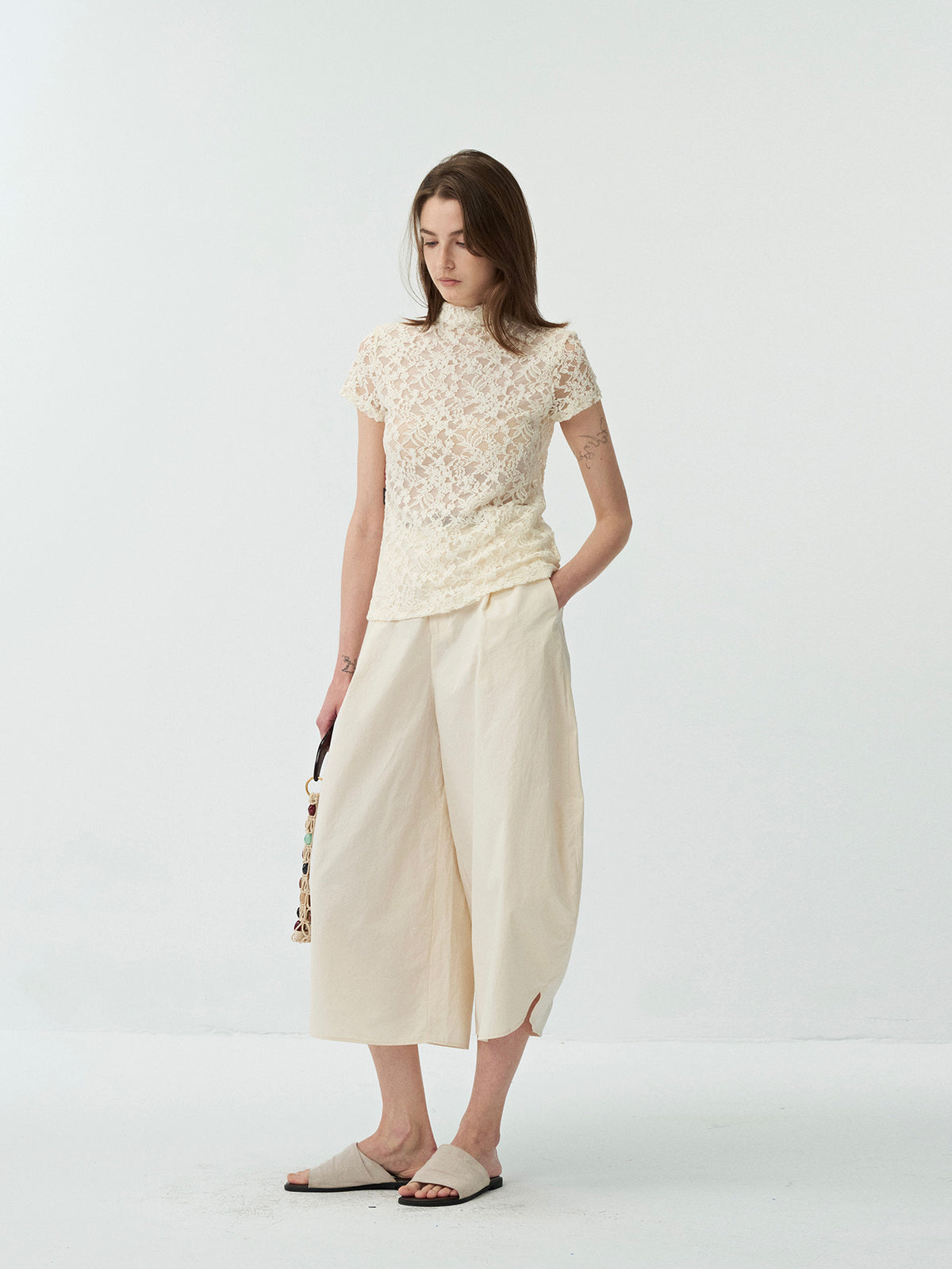 Minimalist Curved Pleated Lightweight Breathable Wide-leg Pants