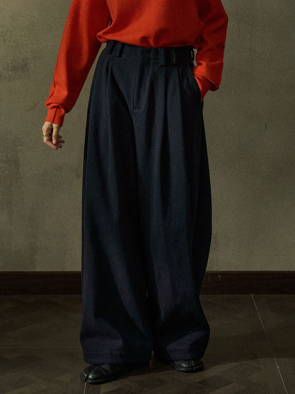 Twill Brushed Fleece Pleated Wide-Leg Pants