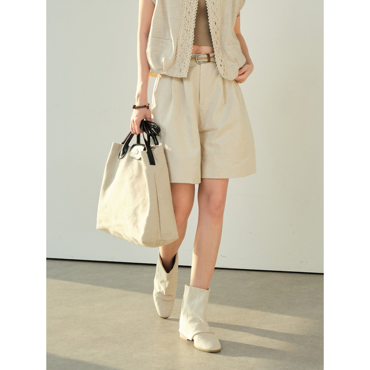 Linen Casual Wide-leg Belt Shorts