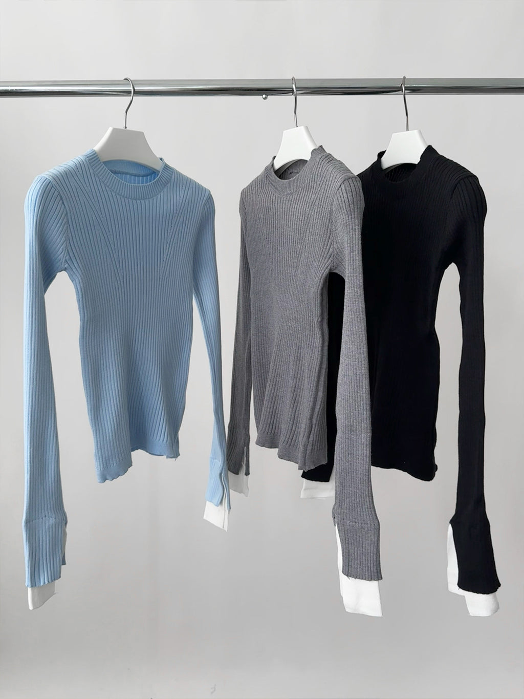 Crew Neck Ribbed Knit Top with Contrast Cuffs