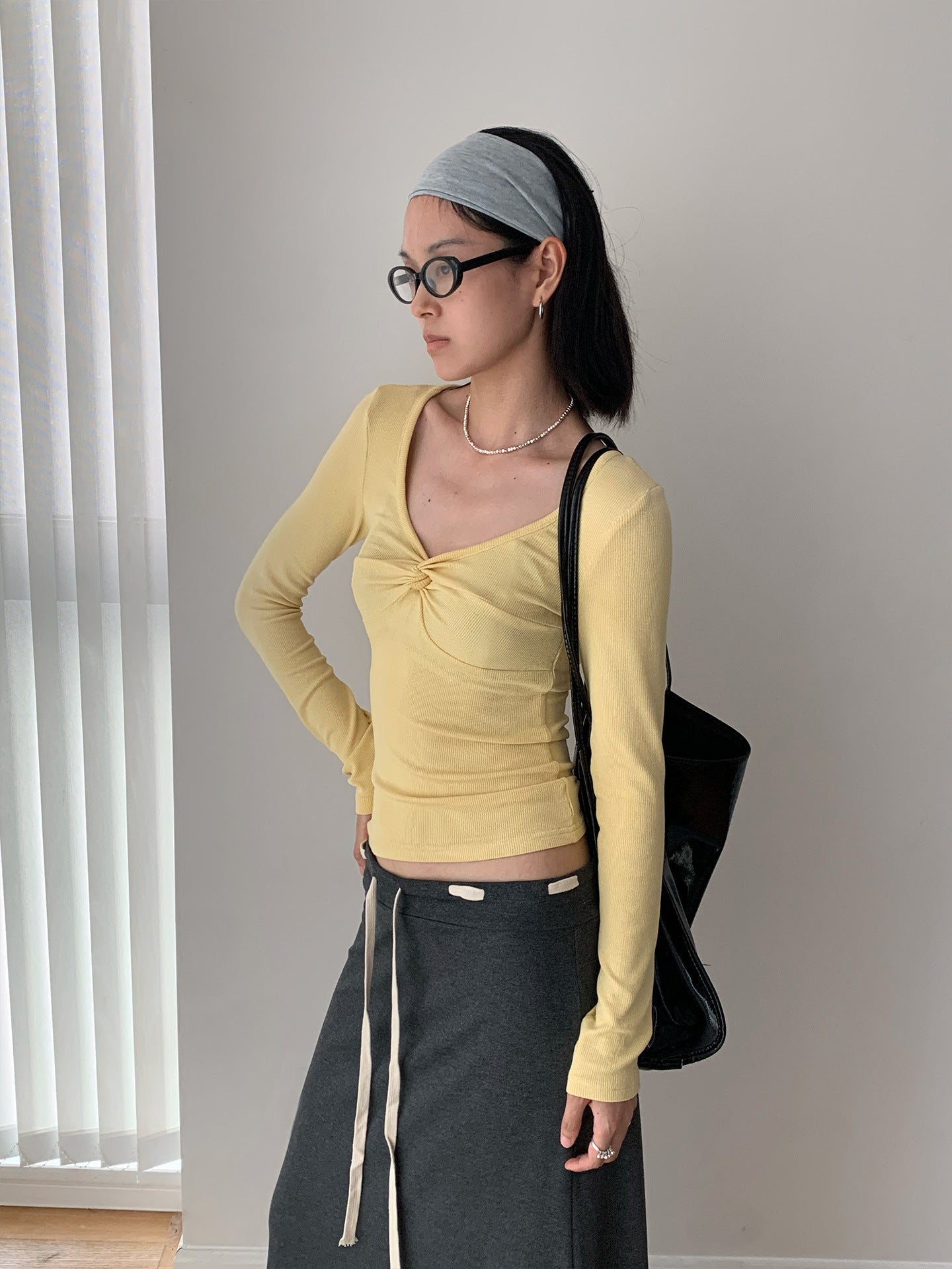 Twist Front Scoop Neck Long Sleeve Top