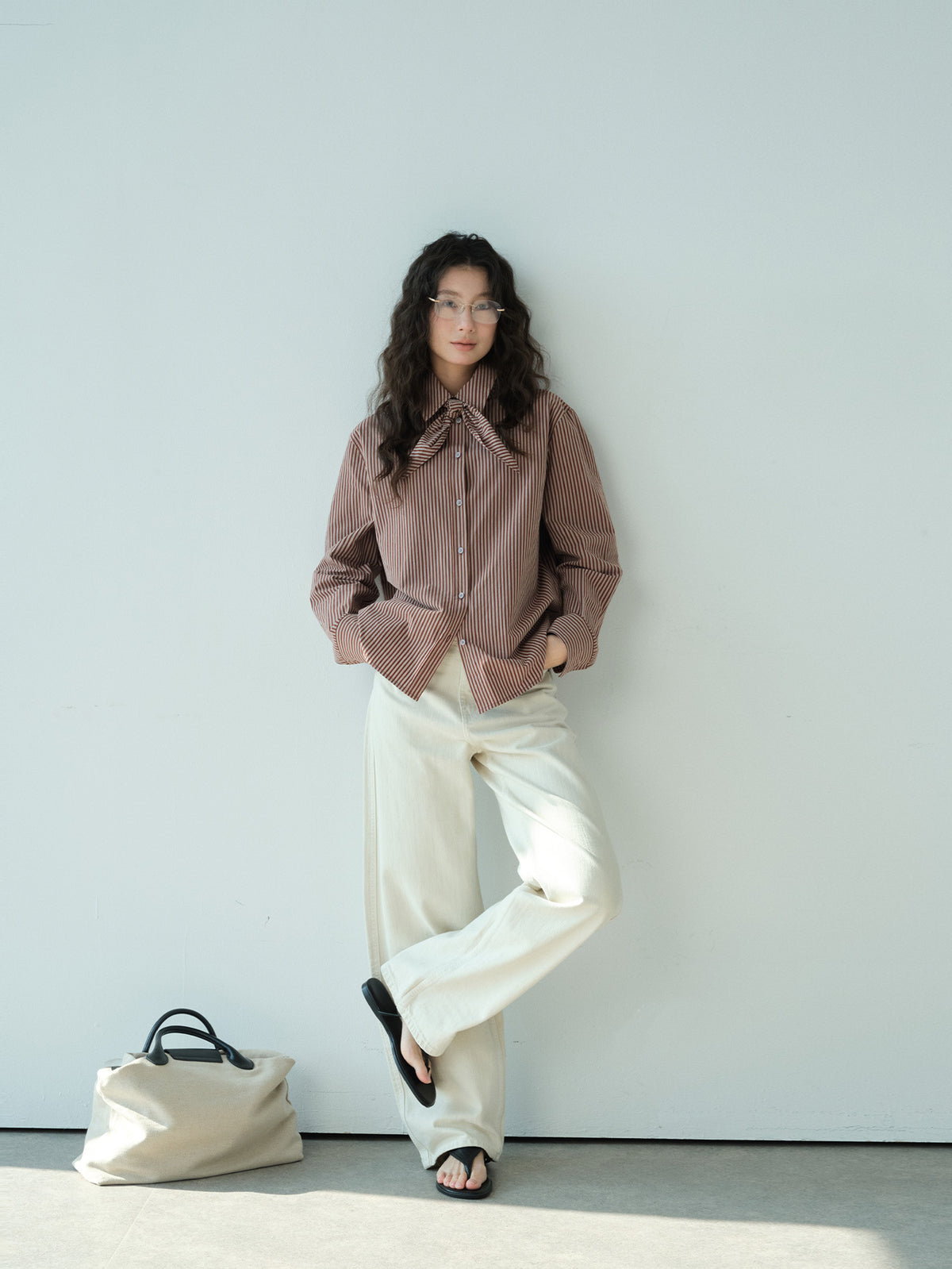 Straight-Leg Versatile Jeans