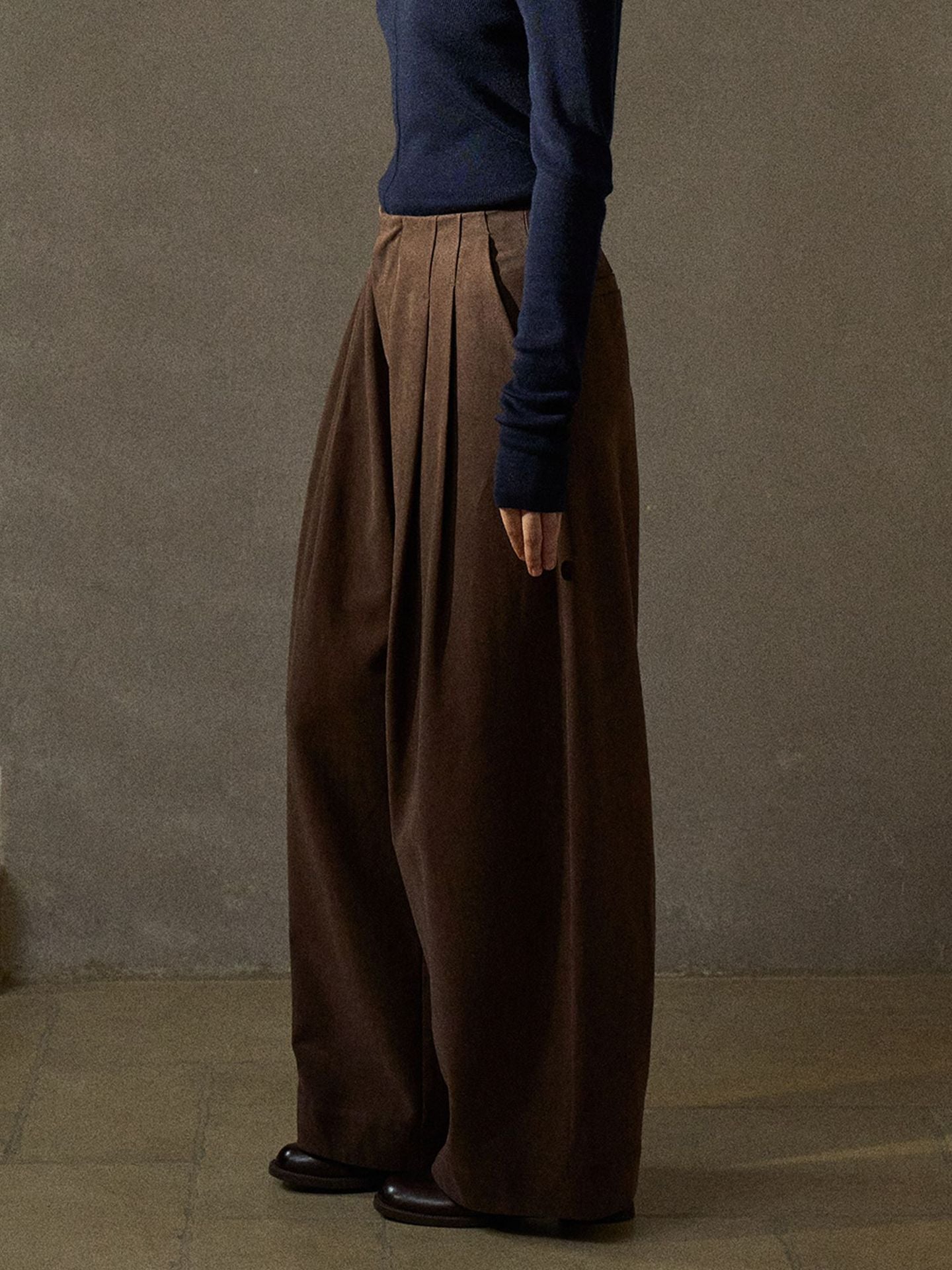 Pleated Drape Versatile Straight Leg Pants