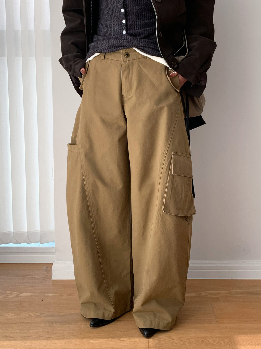 Baggy Wide Leg Cargo Pants with Angled Seam Detail