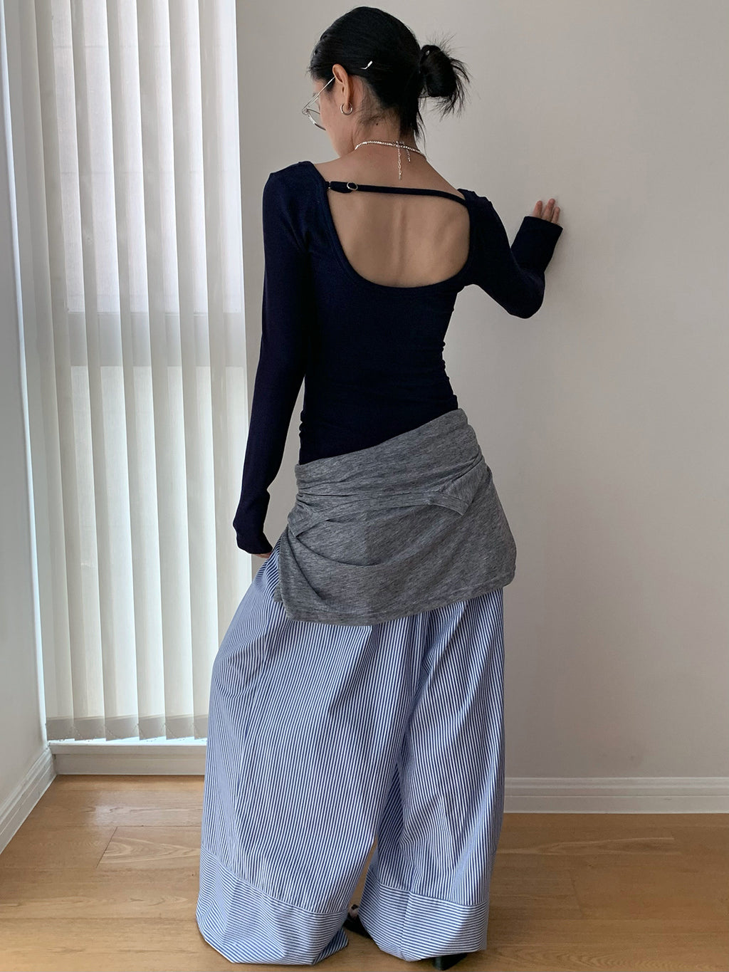 Scoop Neck Adjustable Open Back Long Sleeve Top