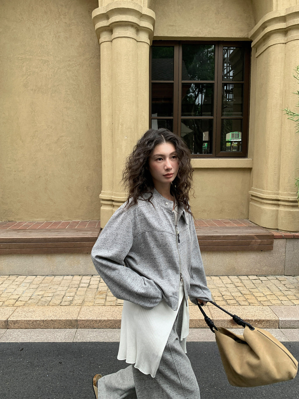 Simple Urban Casual Short Zip-Up Sweatshirt