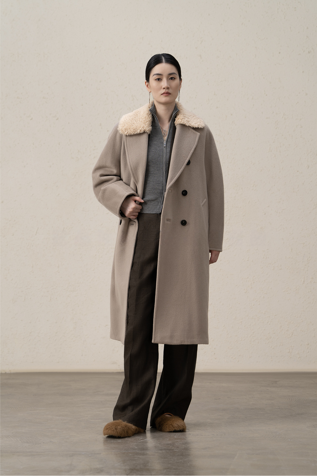 Double-Breasted Merino Wool & Cashmere Coat with Shearling Collar