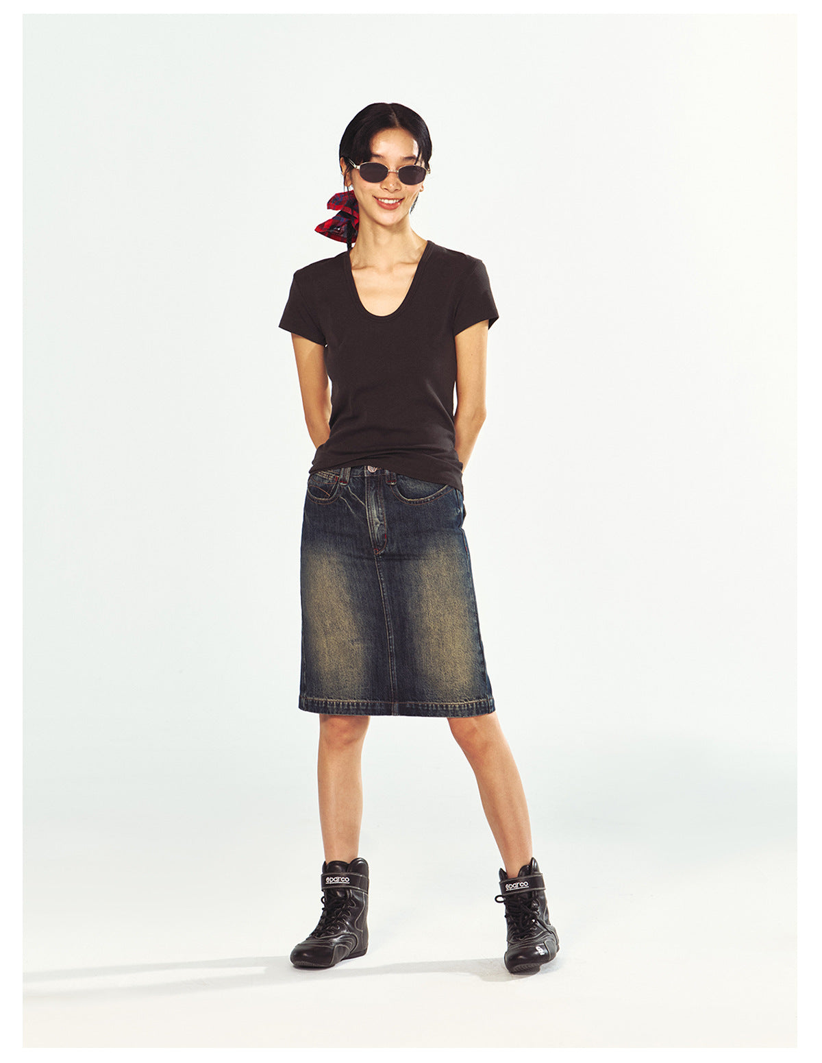 Stretchy Skin-Friendly U-Neck Slim T-Shirt