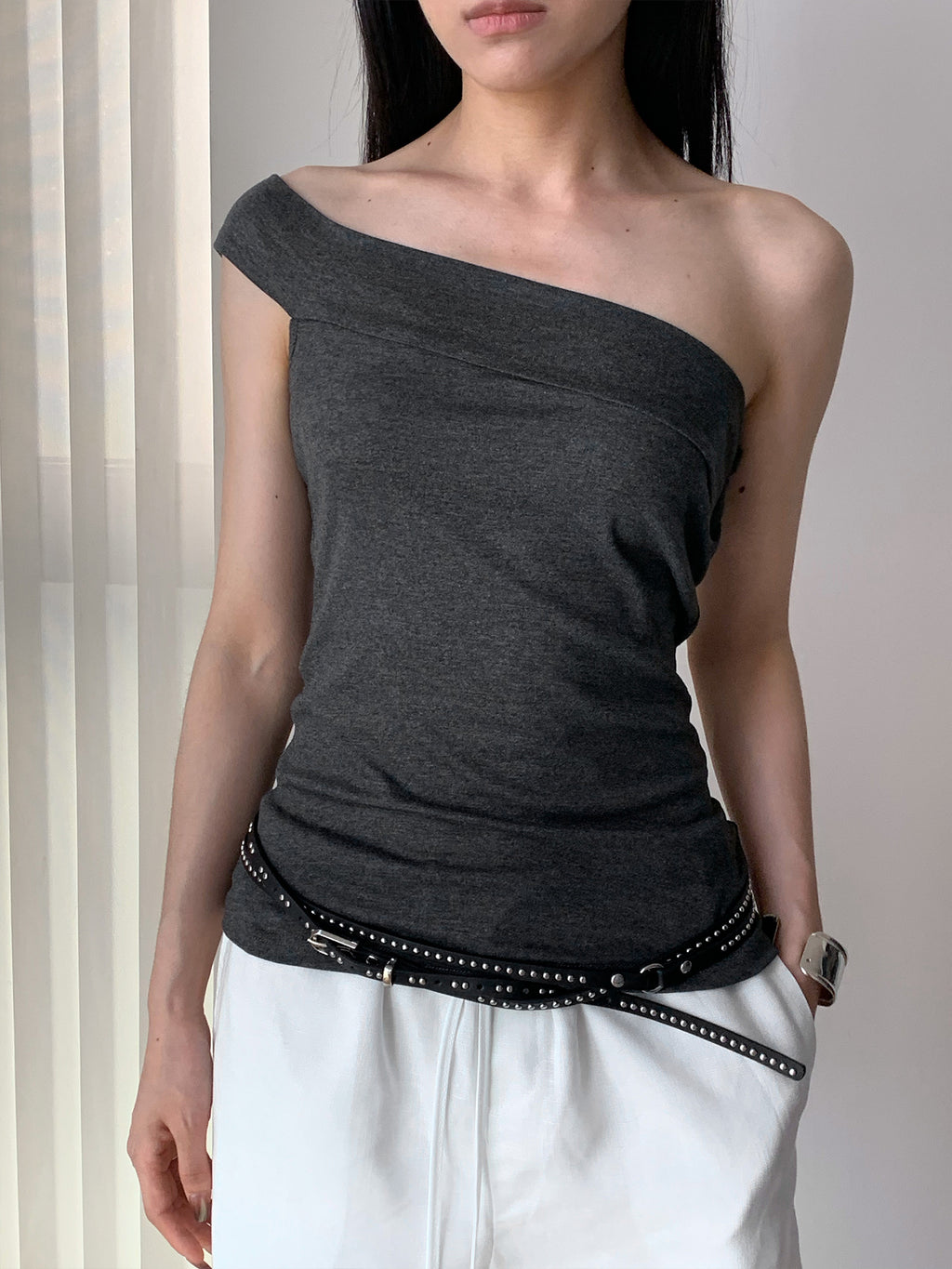 Cross-shoulder One Shoulder Shirt